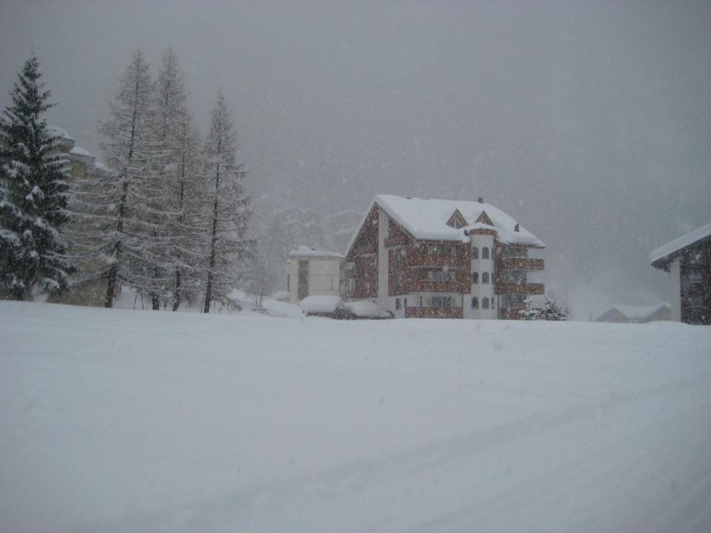 Residence Golf C 21 Leukerbad Buitenkant foto